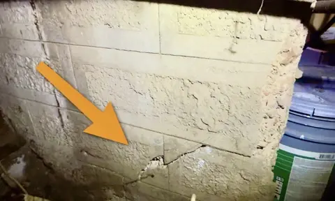 Crack in a concrete foundation wall